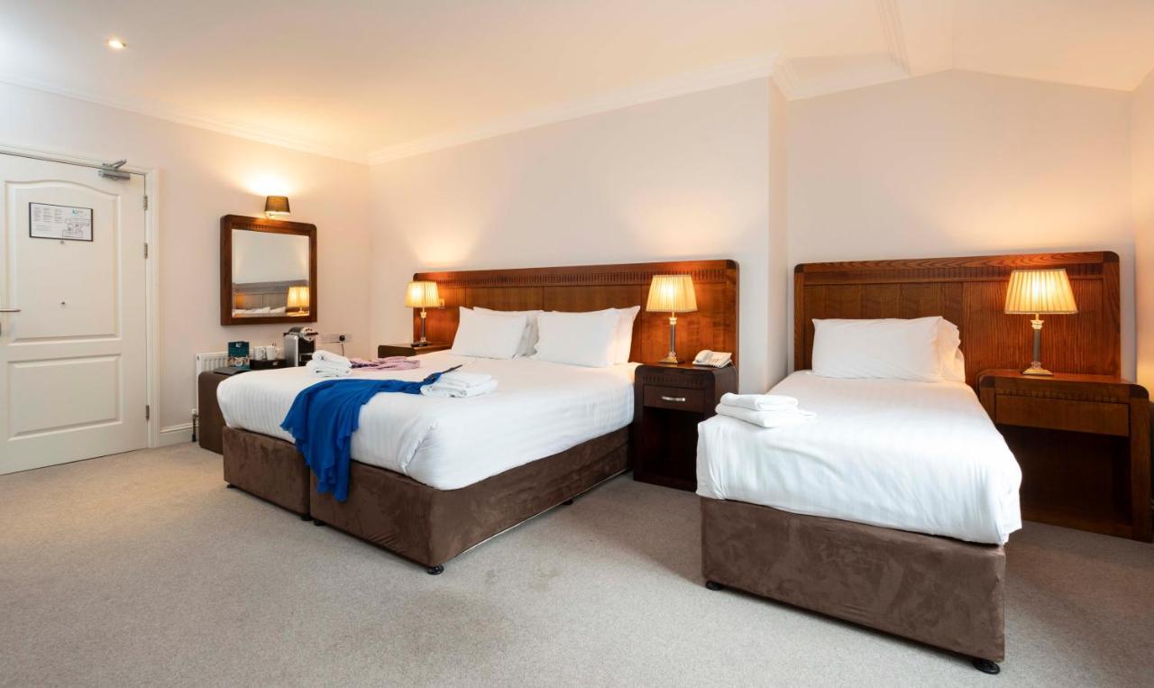 Schull Harbour Hotel & Leisure Centre Екстериор снимка